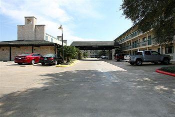 Amerihome Inn & Suites Houston Airport North ภายนอก รูปภาพ